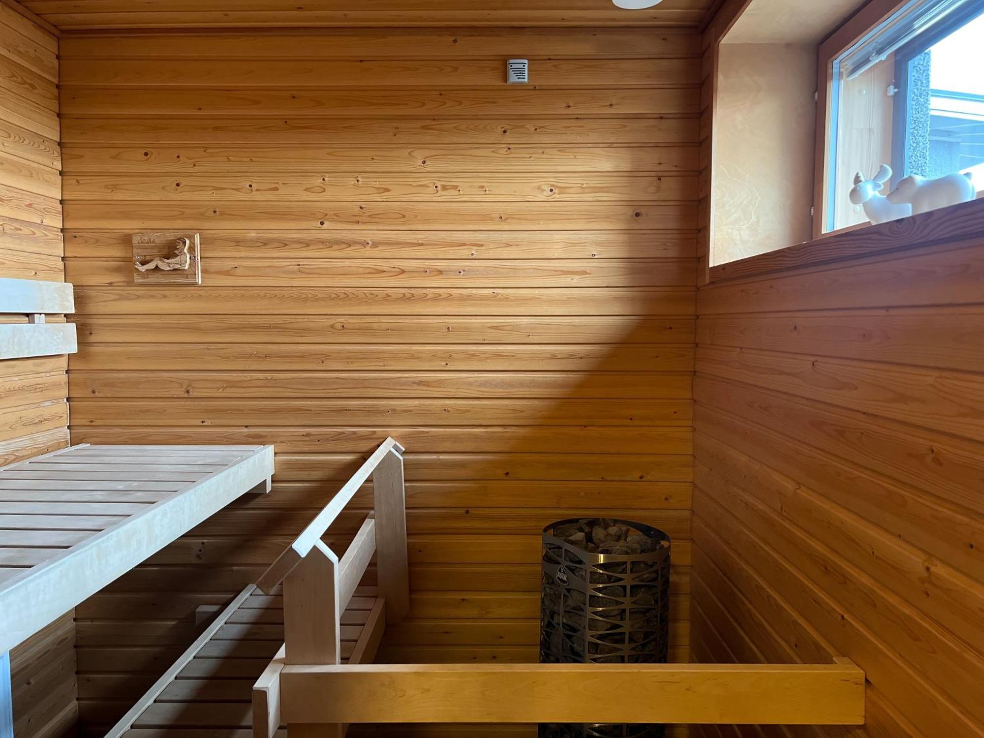 Aurora Penthouse & Suites Rovaniemi Exterior photo